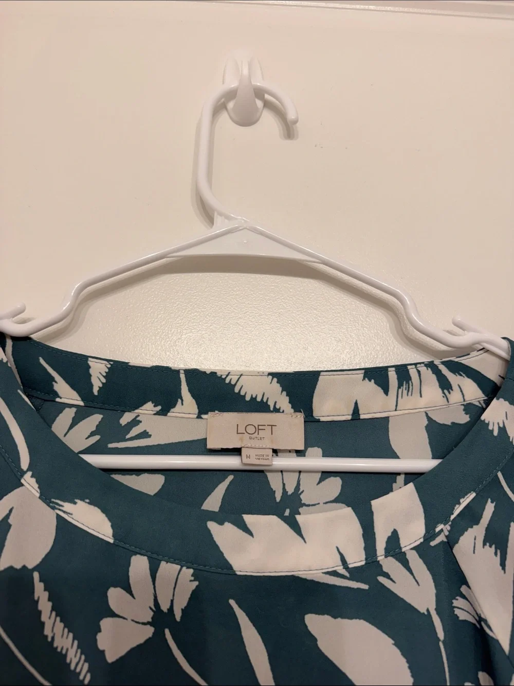 LOFT Teal and White Floral Puff-Sleeve Blouse